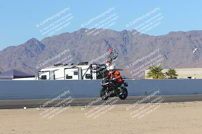 media/Nov-06-2023-Moto Forza (Mon) [[ce023d0744]]/4-Beginner Group/Session 4 (Finish Line Checker)/